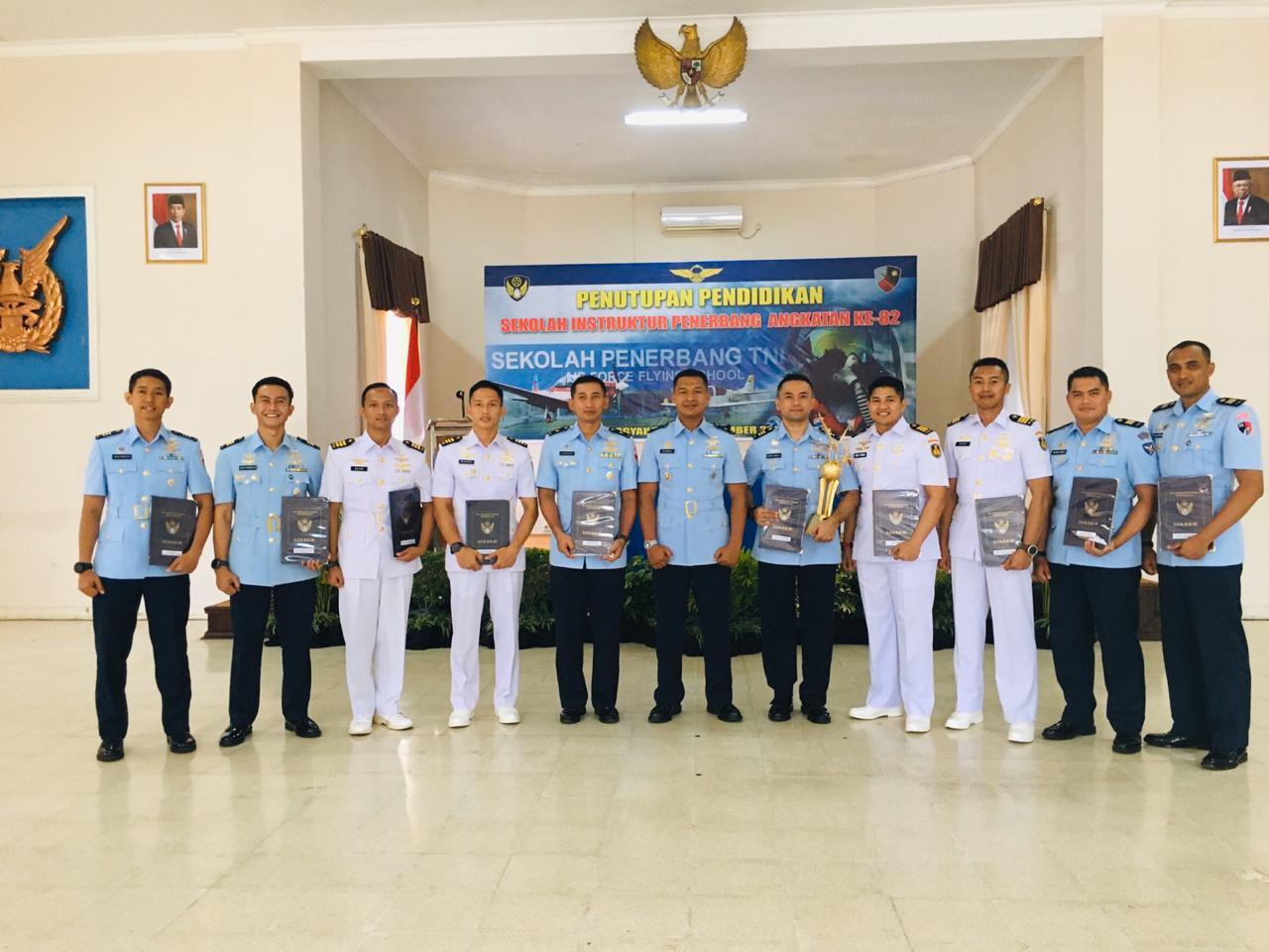 Penutupan Sekolah Instruktur Penerbang TNI Angkatan 82